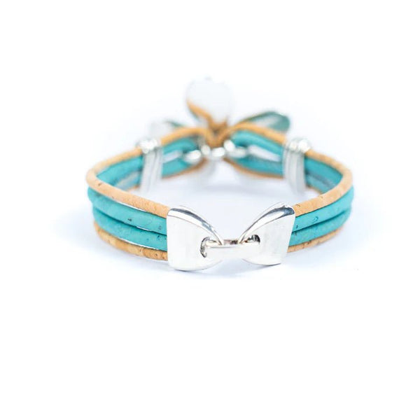 Clasp of cork bracelet with flower pendant