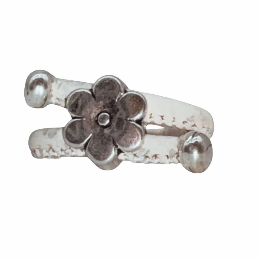 White cork cord ring with Daisy charm